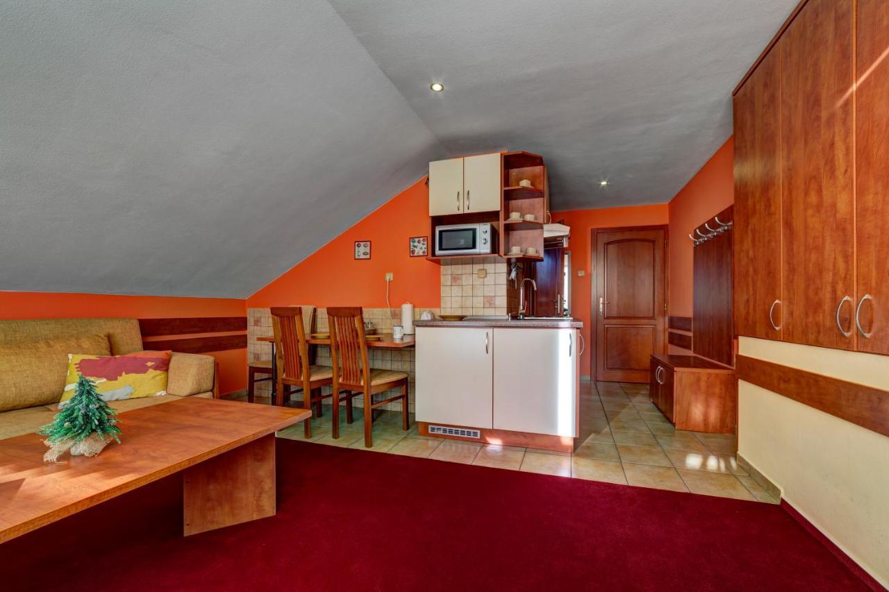 Apartmanovy Dom Slniecko Zsár Kültér fotó