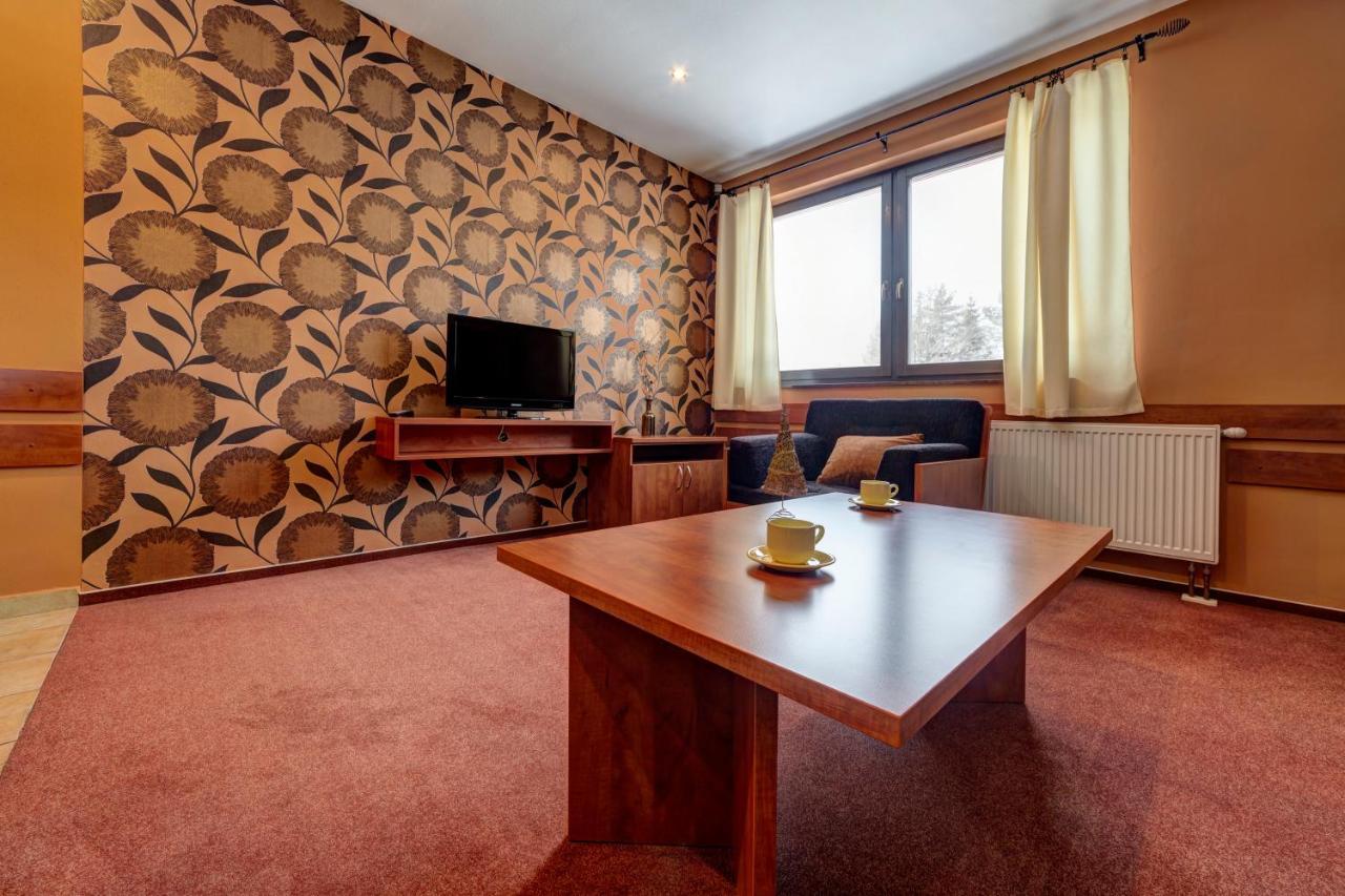 Apartmanovy Dom Slniecko Zsár Kültér fotó