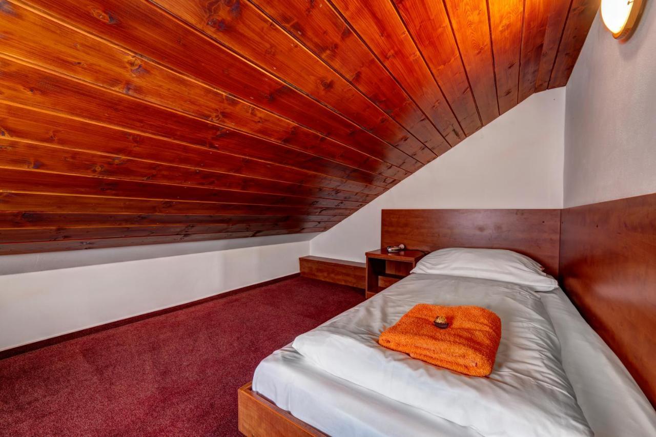 Apartmanovy Dom Slniecko Zsár Kültér fotó