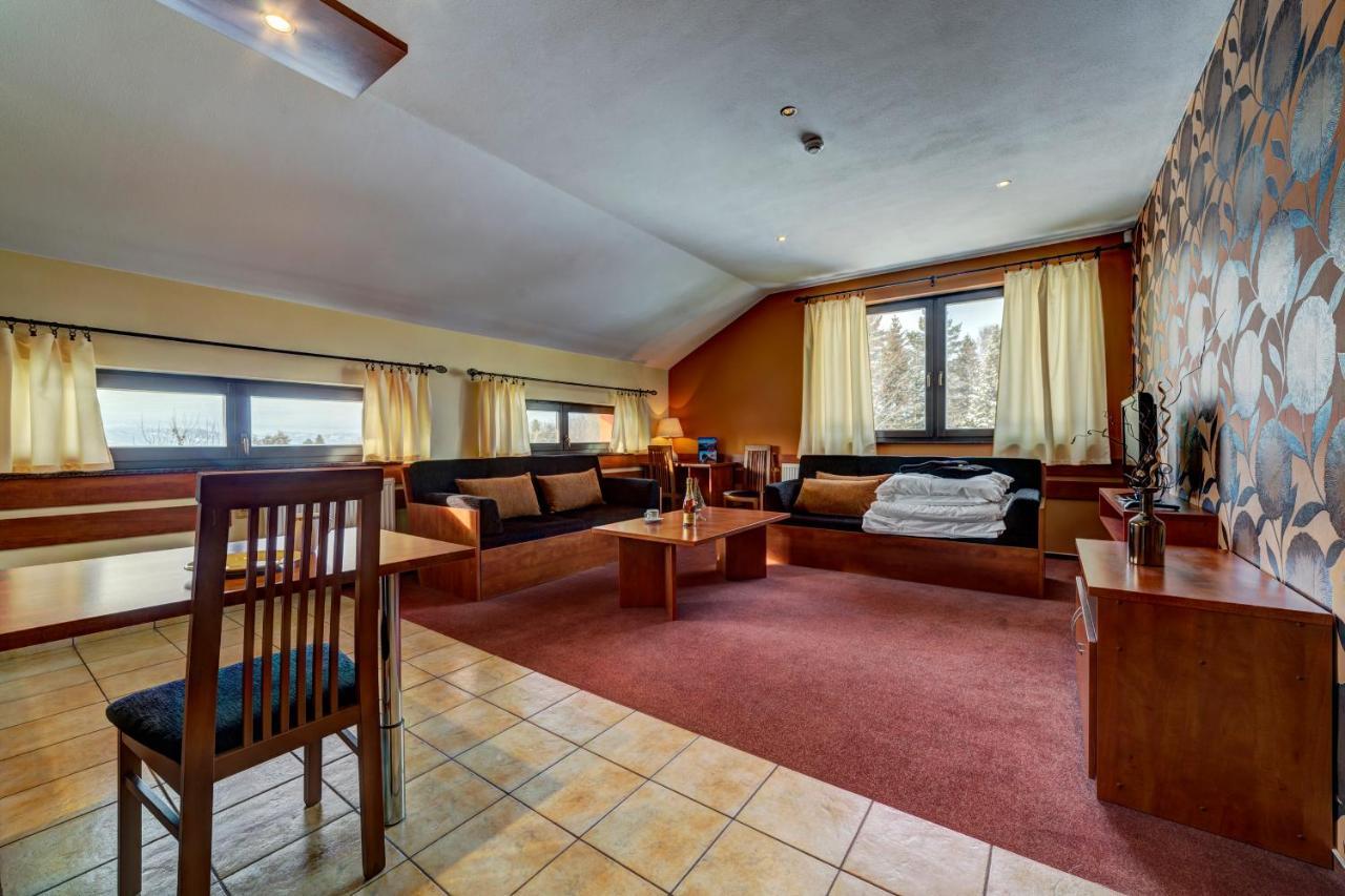Apartmanovy Dom Slniecko Zsár Kültér fotó